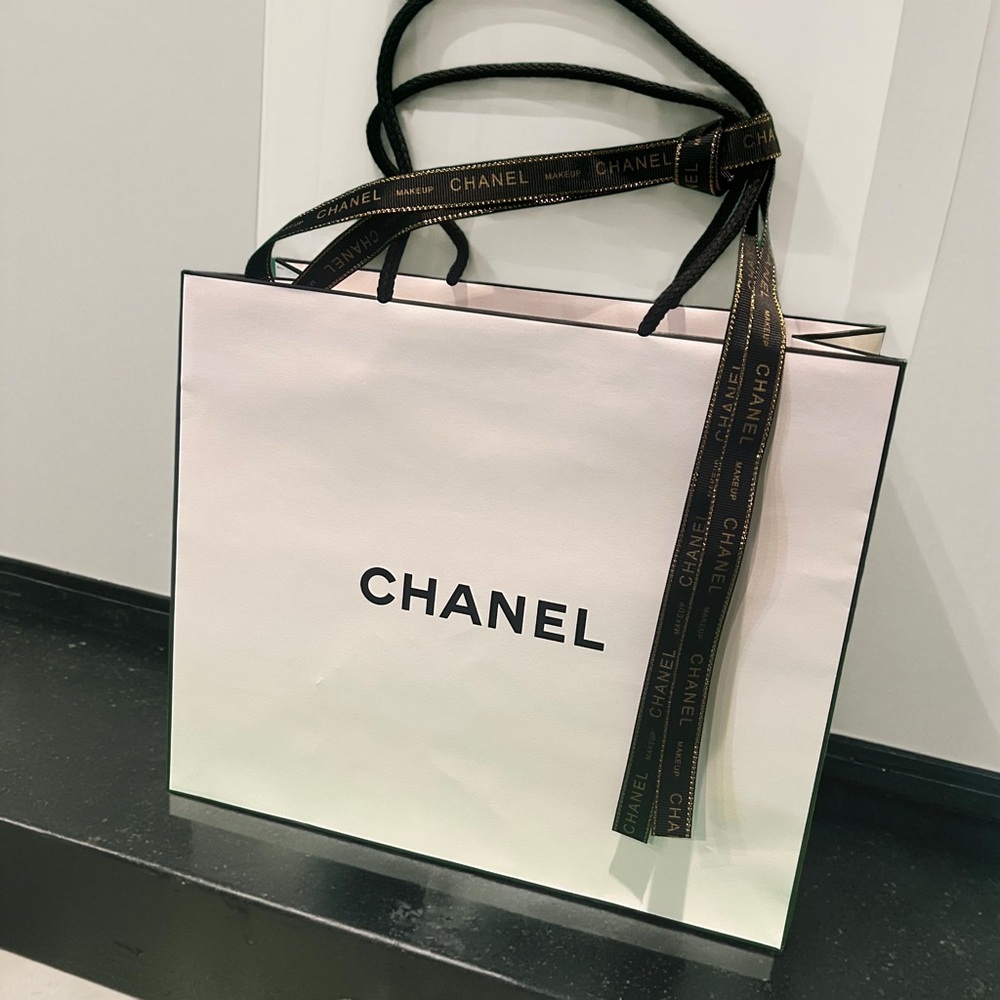 CHANEL Cosmetics Paper Shopping Bag
